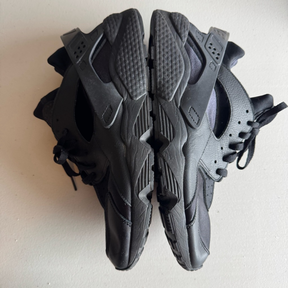 Nike Air Huarache Triple Black Sneakers size 13 - Picture 8 of 9